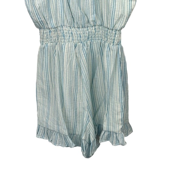 BCBGENERATION VARIEGATED STRIPE KEYHOLE HALTER NECK ROMPER BLUE MULTI SMALL NWT - Picture 9 of 15